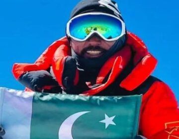 پاکستانی کوہ پیما سرباز علی نے نئی تاریخ رقم کردی