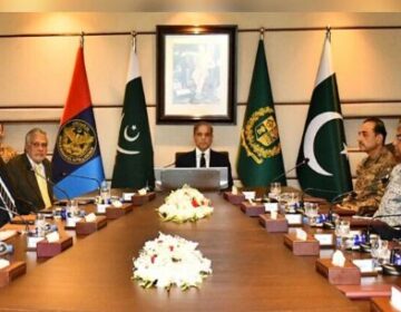 وزیراعظم اور مسلح افواج کے سربراہان کا آئی ایس آئی ہیڈ کوارٹر کا دورہ