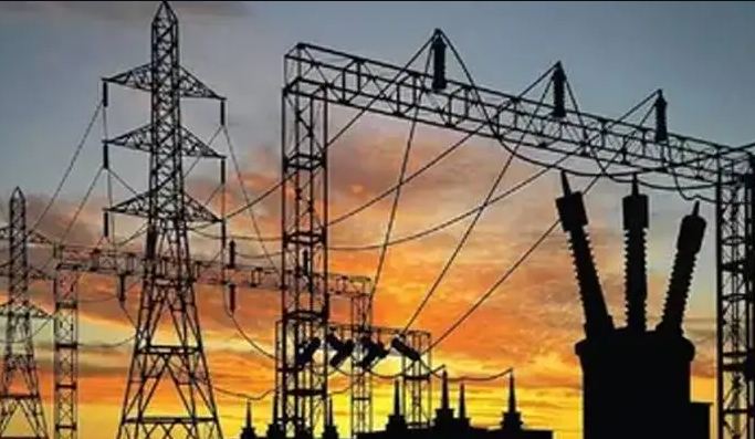 پاکستانی صنعتوں کیلئے خوشخبری: سب سے سستی بجلی فراہم کرنے کی تیاری مکمل
