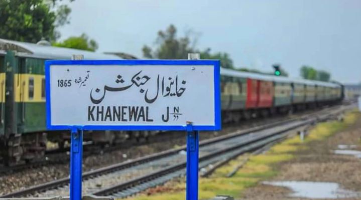 خانیوال ریلوے اسٹیشن پر پُل کا حصہ گر گیا، ریلوے ملازم جاں بحق، خاتون زخمی