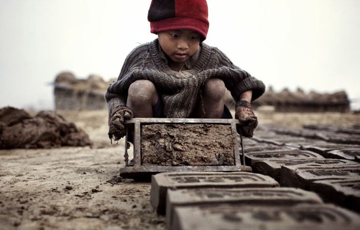معصوم ہاتھوں میں اوزار کیوں؟ چائلڈ لیبر کے خلاف جنگ میں آپ کا کردار کیا ہے؟