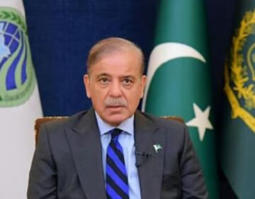 اقتدار کے ایوانوں میں تنخواہوں کا شور، وزیراعظم کا سخت نوٹس
