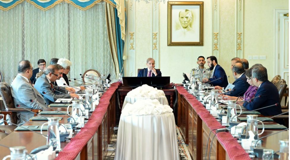 ایف بی آر میں بڑی تبدیلی کی تیاری، وزیراعظم نے عالمی اداروں کو بلا لیا