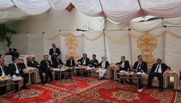 چیف جسٹس پاکستان کا سپریم کورٹ برانچ رجسٹری کوئٹہ کا دورہ، وکلاء سے ملاقاتیں اور اہم اعلانات