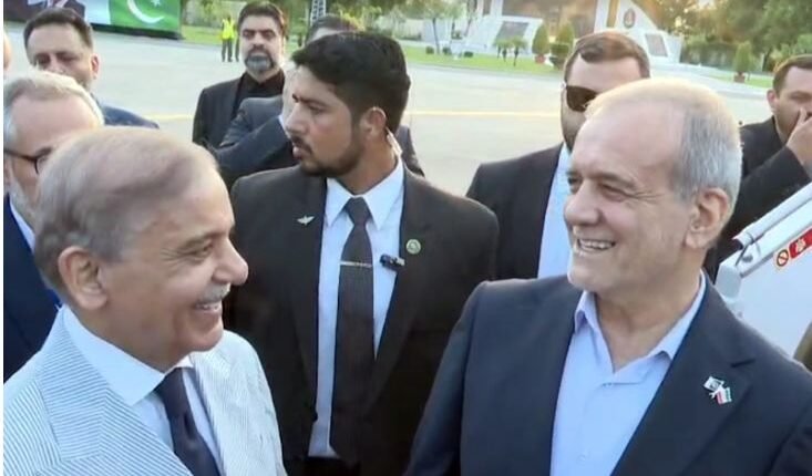 ایرانی صدر کی وزیراعظم شہباز شریف سے اہم ملاقات، معاہدے، تعاون اور ظہرانہ زیرِ غور