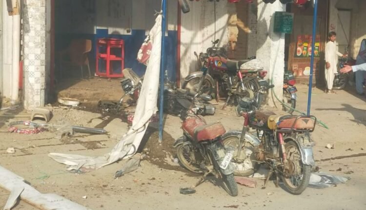 جعفرآباد قومی شاہراہ پر بم دھماکا 2 افراد زخمی