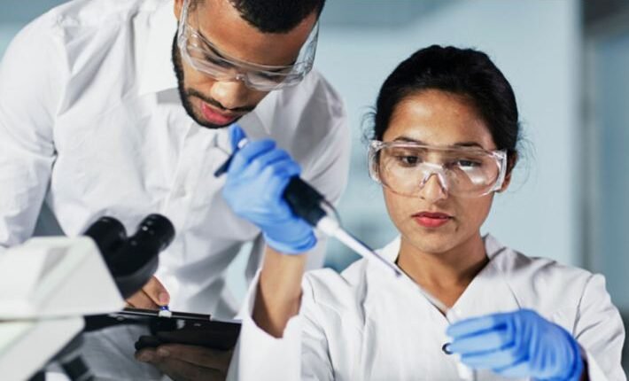 پاکستان کا عالمی اعزاز: سینکڑوں پاکستانی محققین دنیا کے ٹاپ سائنسدانوں میں شامل