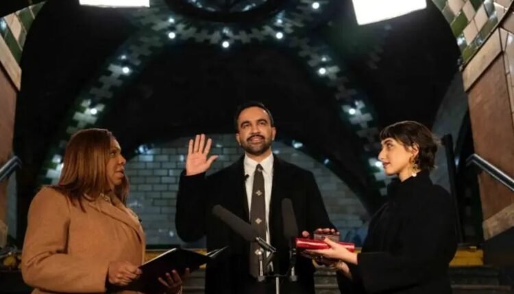 ممدانی نے قرآن پر ہاتھ رکھ کر نیویارک کے میئر کا حلف اٹھا لیا