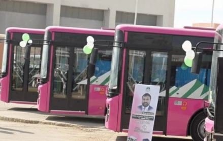 بلوچستان میں خواتین و طالبات کے لیے پنک بس سروس کا آغاز