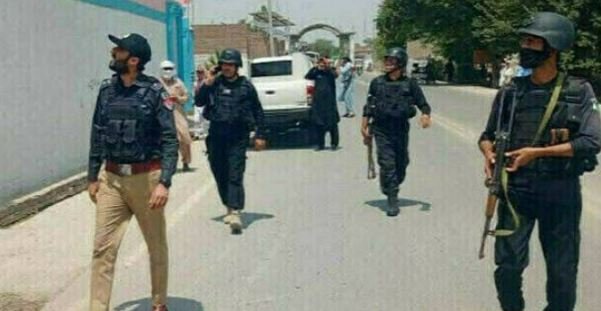 لکی مروت اور بنوں میں فائرنگ، 4 پولیس اہلکار شہید